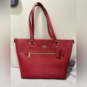 Coach Gallery Zip Top Tote